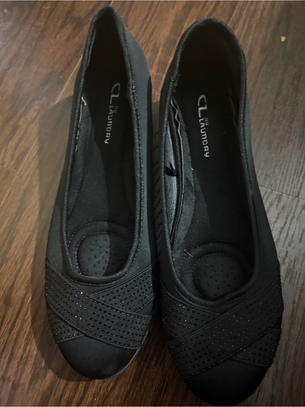 CL by Laundry Black Slip-On Ballet Flats